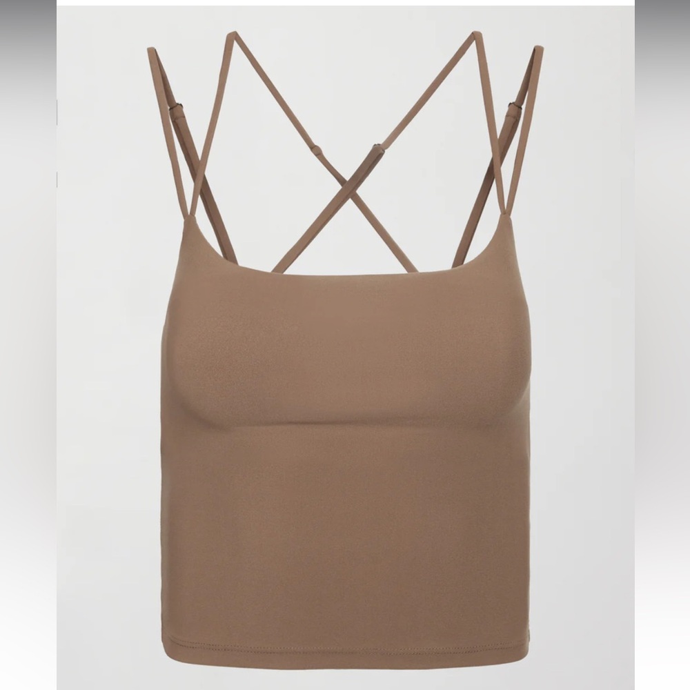 Strappy workout tank top